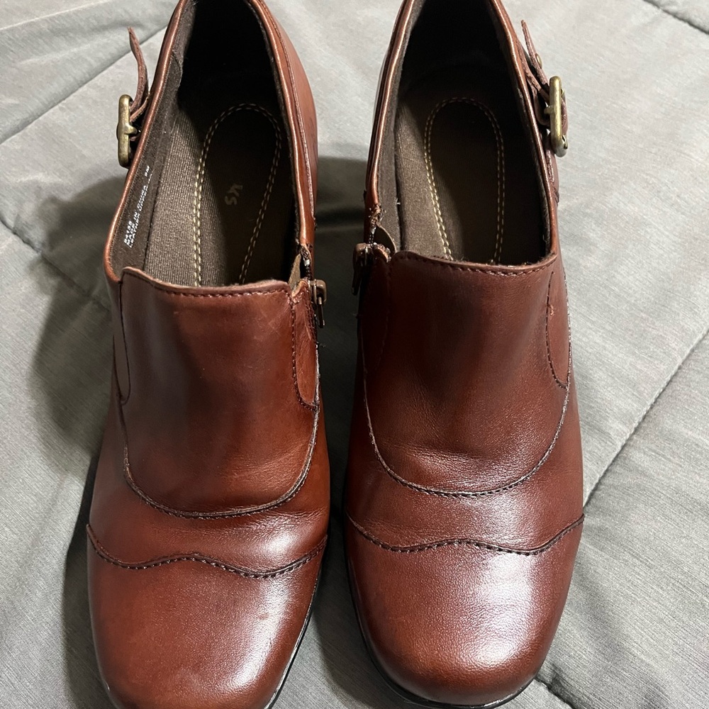 Women’s Clarks Brown Leather Shoes
